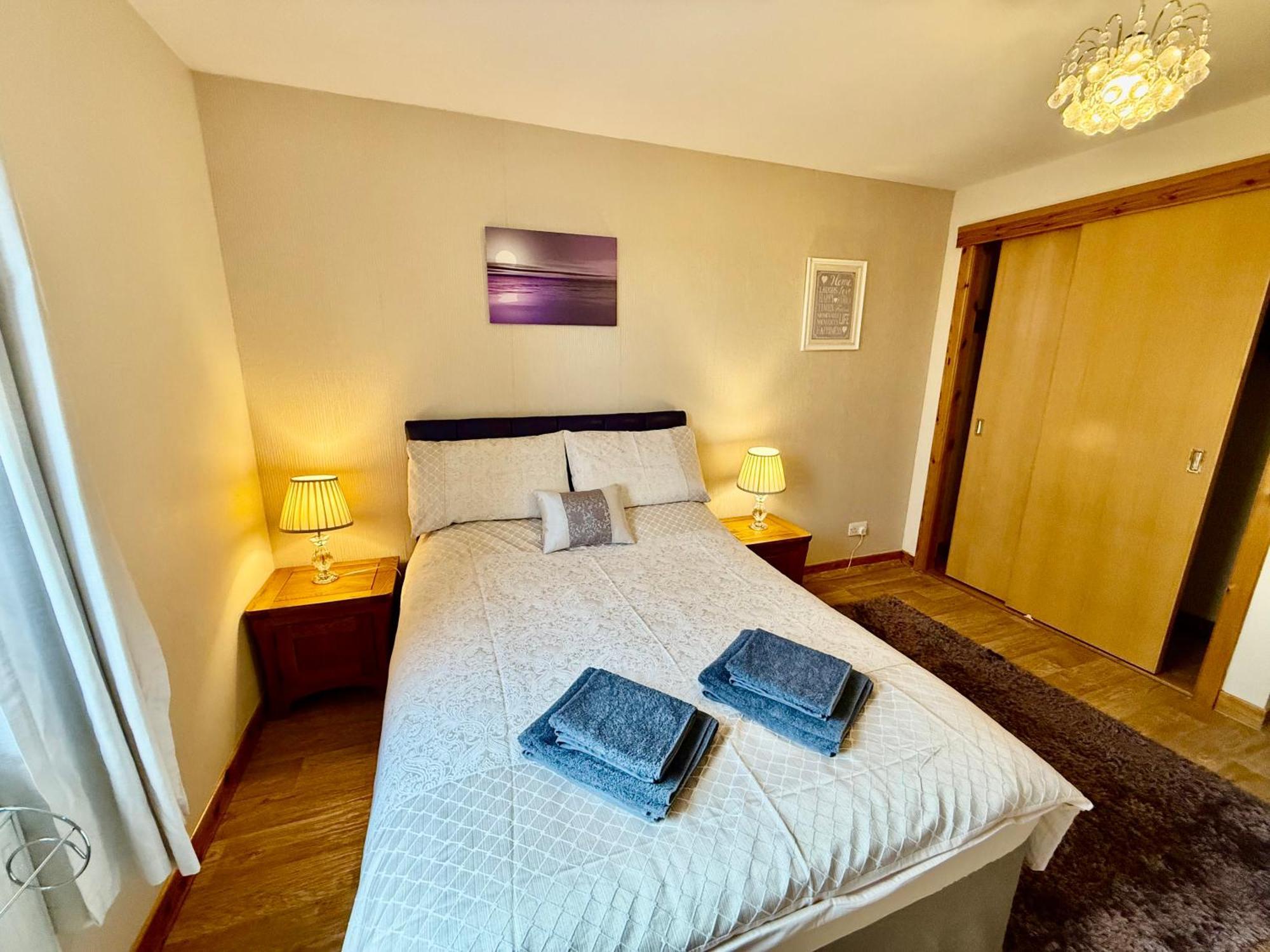 Azim And Suzi'S City Centre Apartment Inverness Bagian luar foto