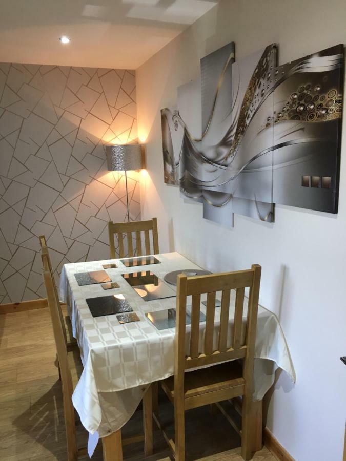 Azim And Suzi'S City Centre Apartment Inverness Bagian luar foto